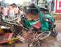 অল্পের জন্য প্রাণে বাঁচলেন অটোরিকশার ৬ যাত্রী